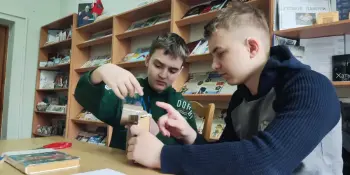 Трудовая бригада в помощь библиотечному фонду