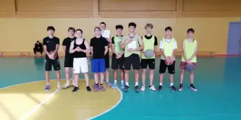 Спорта много не бывает. Товарищеский матч по баскетболу