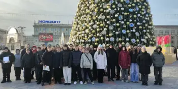 Два символа любви: экскурсия от "Страны мини" к памятнику Матери-патриотки